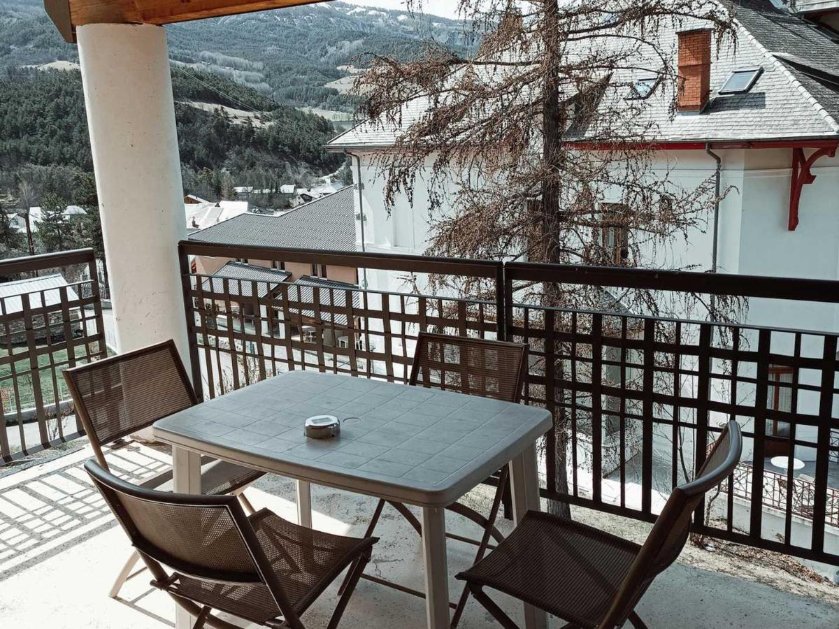 Studio 4 Personnes Avec Piscine Et Sauna - Residence Chateau Des Magnans - Jausiers - Fr-1-165B-45 Eksteriør billede