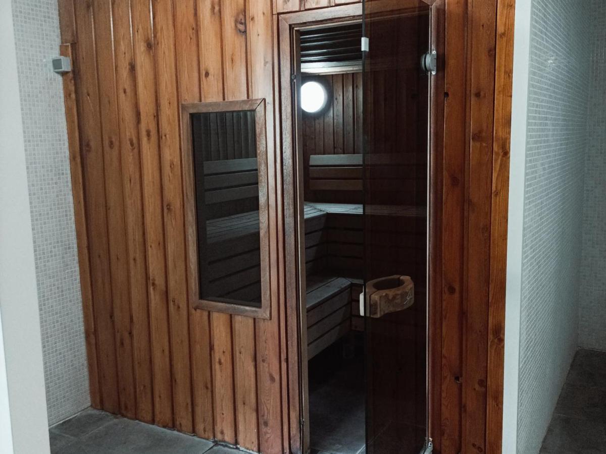 Studio 4 Personnes Avec Piscine Et Sauna - Residence Chateau Des Magnans - Jausiers - Fr-1-165B-45 Eksteriør billede