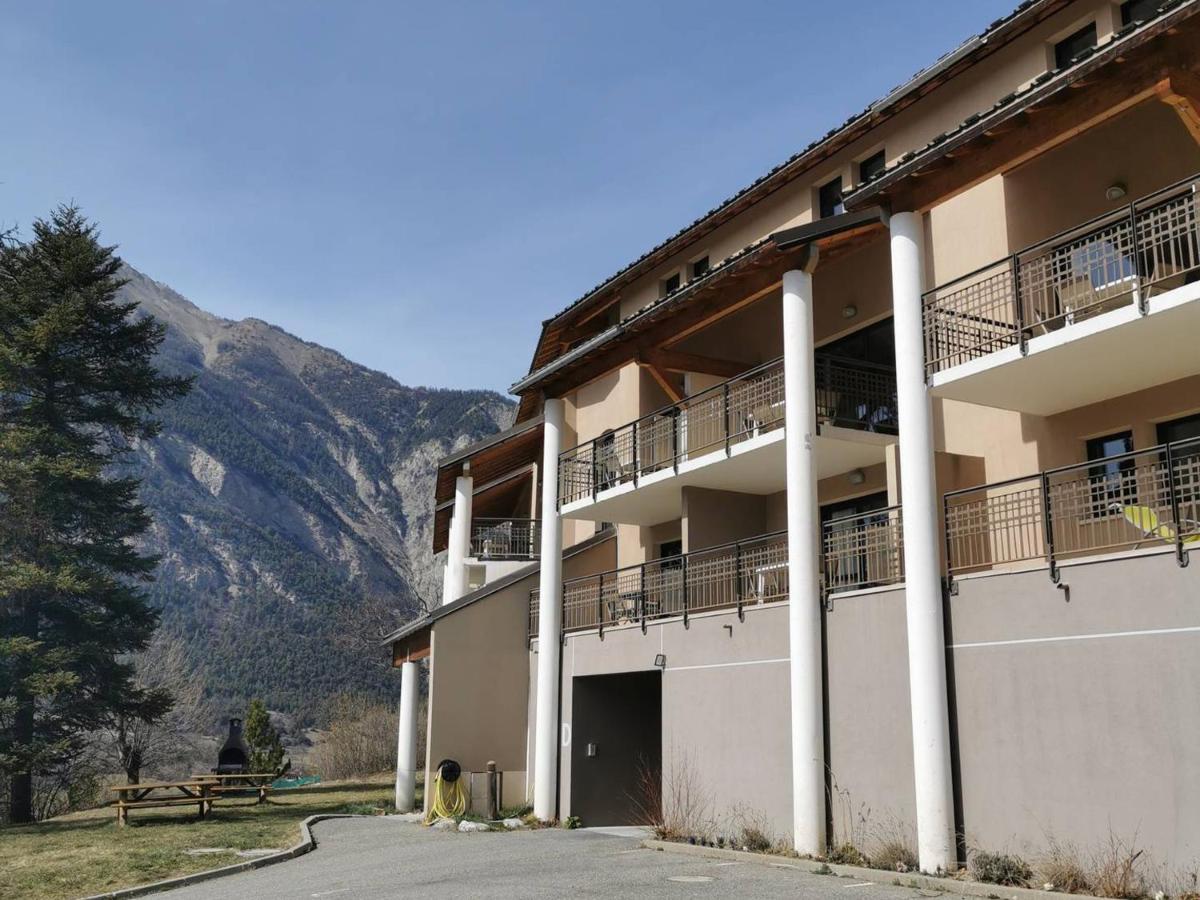 Studio 4 Personnes Avec Piscine Et Sauna - Residence Chateau Des Magnans - Jausiers - Fr-1-165B-45 Eksteriør billede